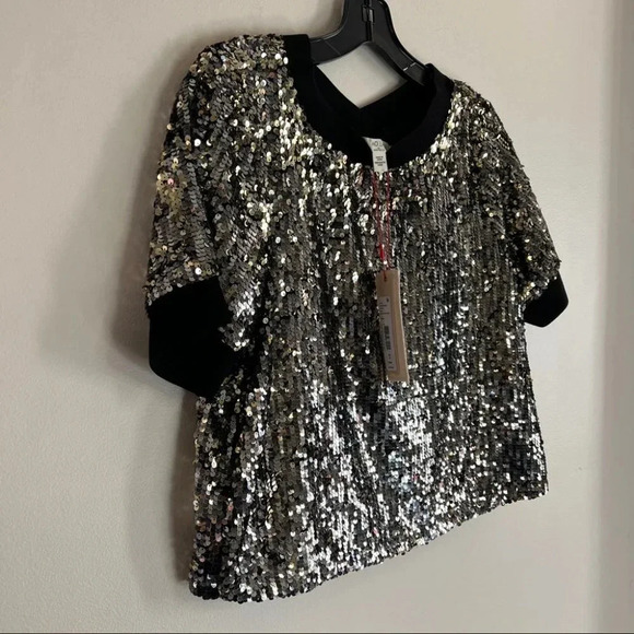 NWT Alice + Olivia Danica Sequin V Back Top - Picture 4 of 13